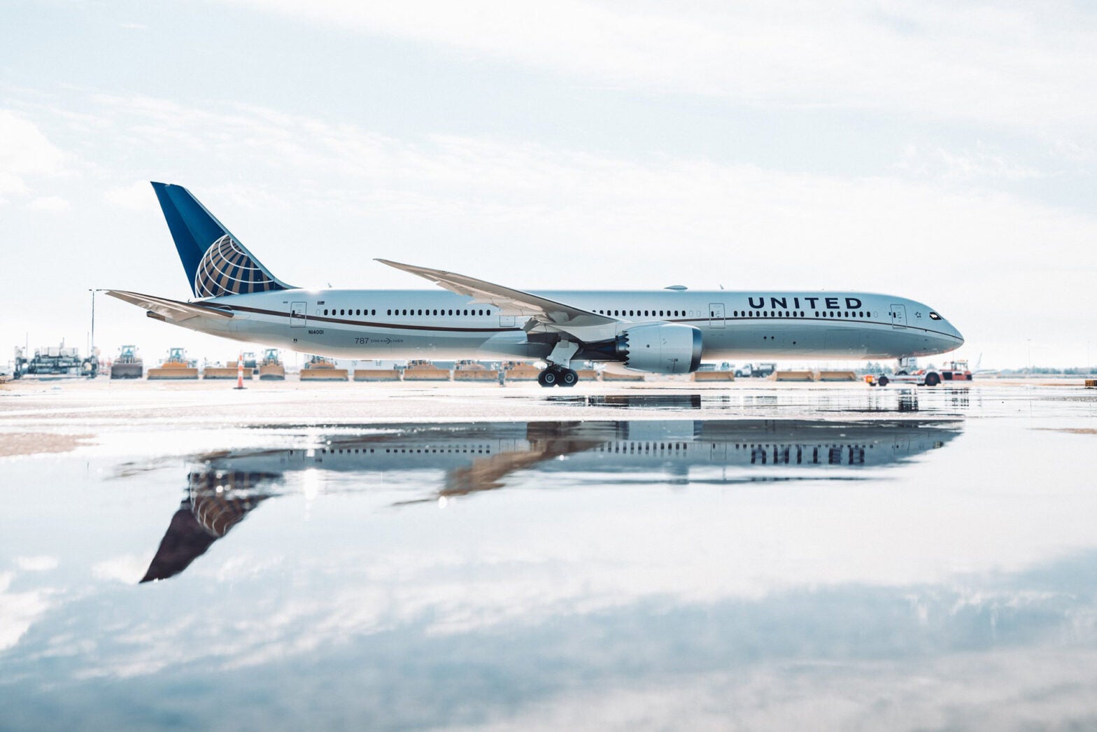 EAA and United Airlines Join Forces to Promote Flying Careers