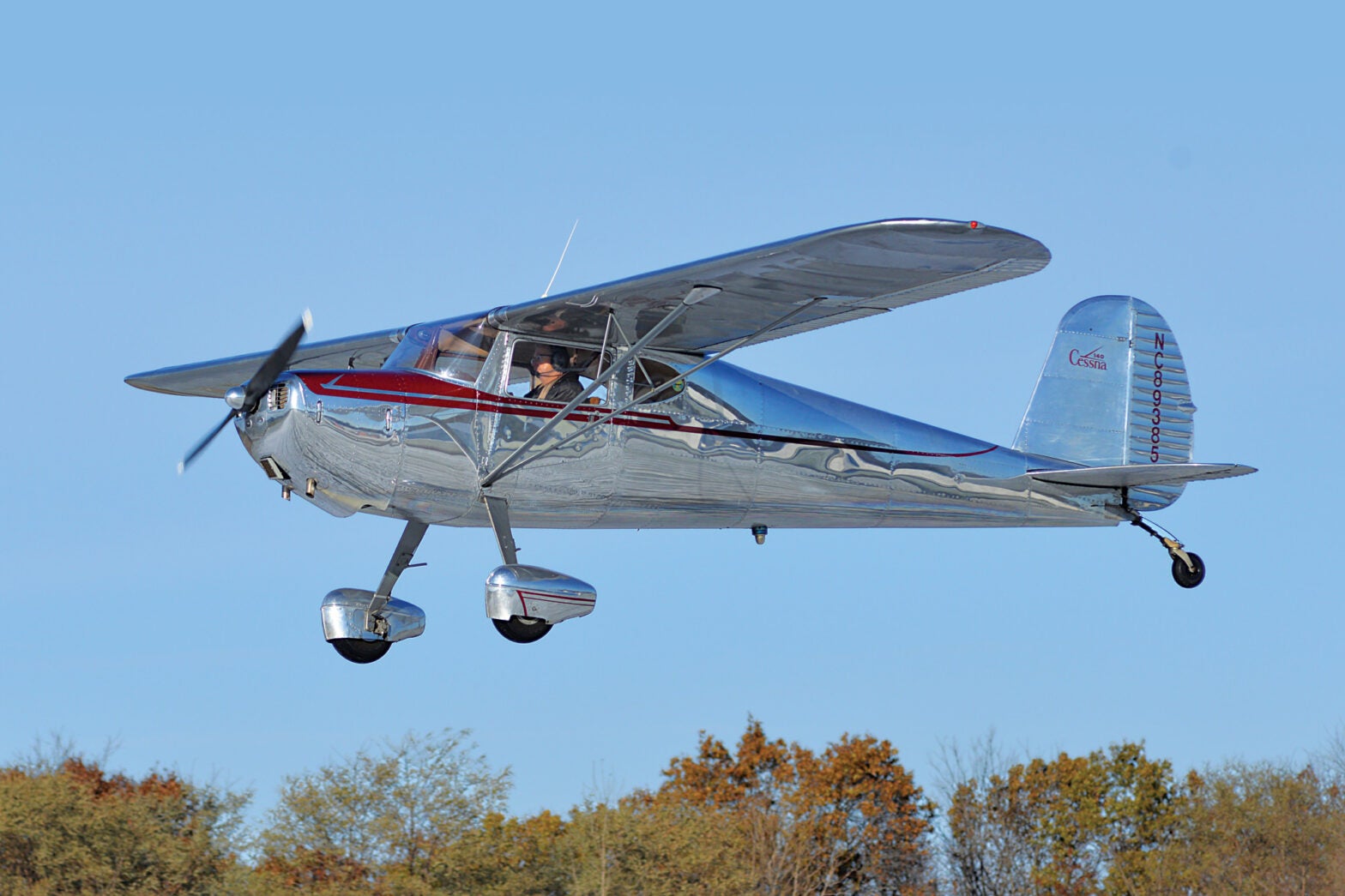 Approachable Aircraft: The Cessna 120/140