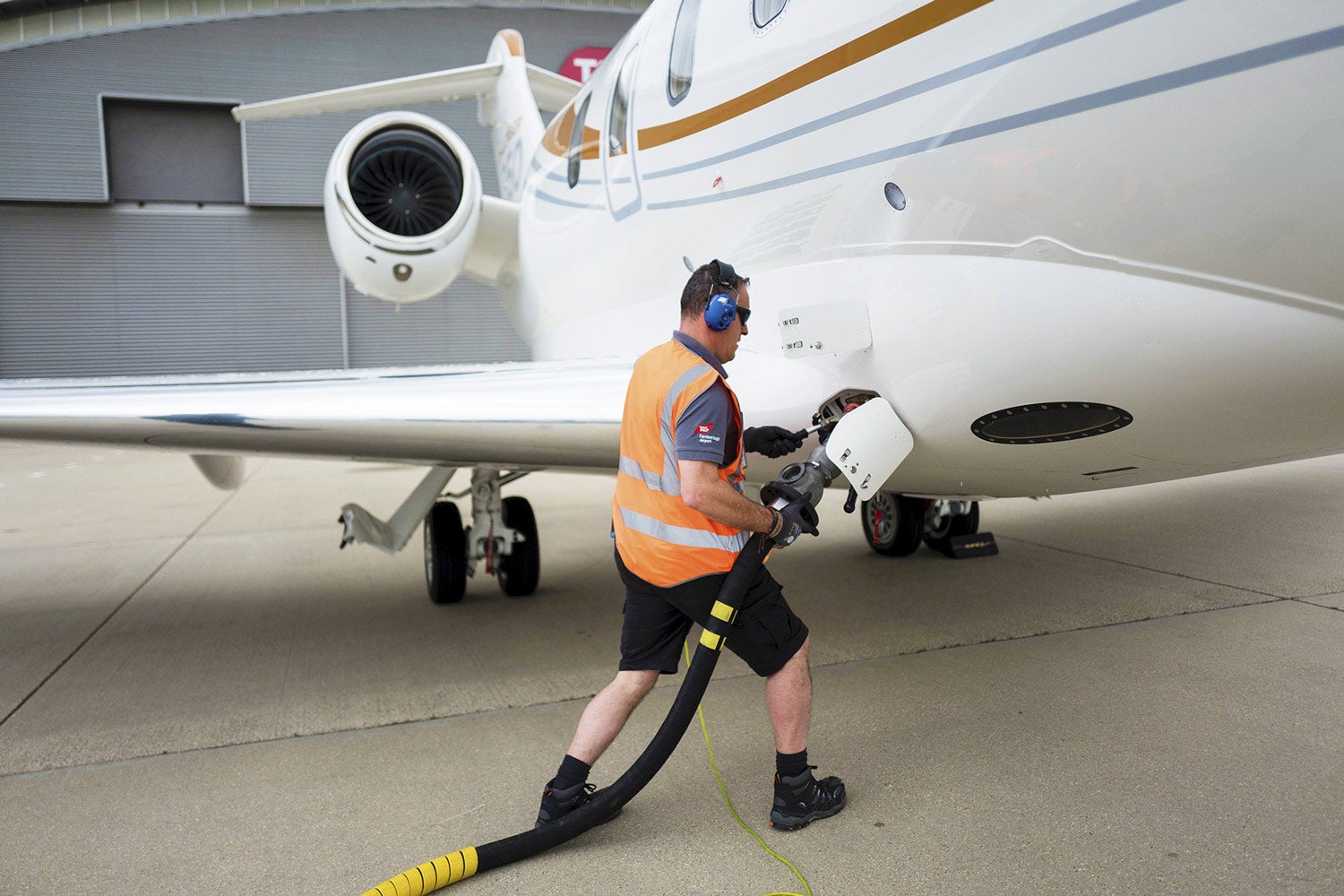 World Fuel Services to Go Carbon-Neutral at NBAA-BACE