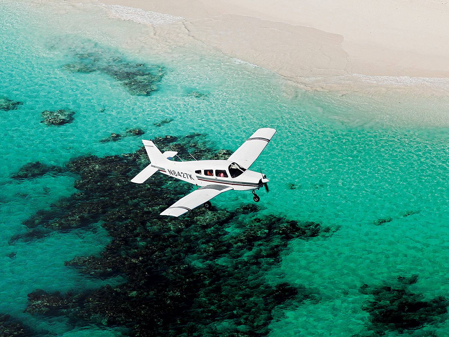Flying to the Bahamas&#8217; Out Islands: Pilots in Paradise