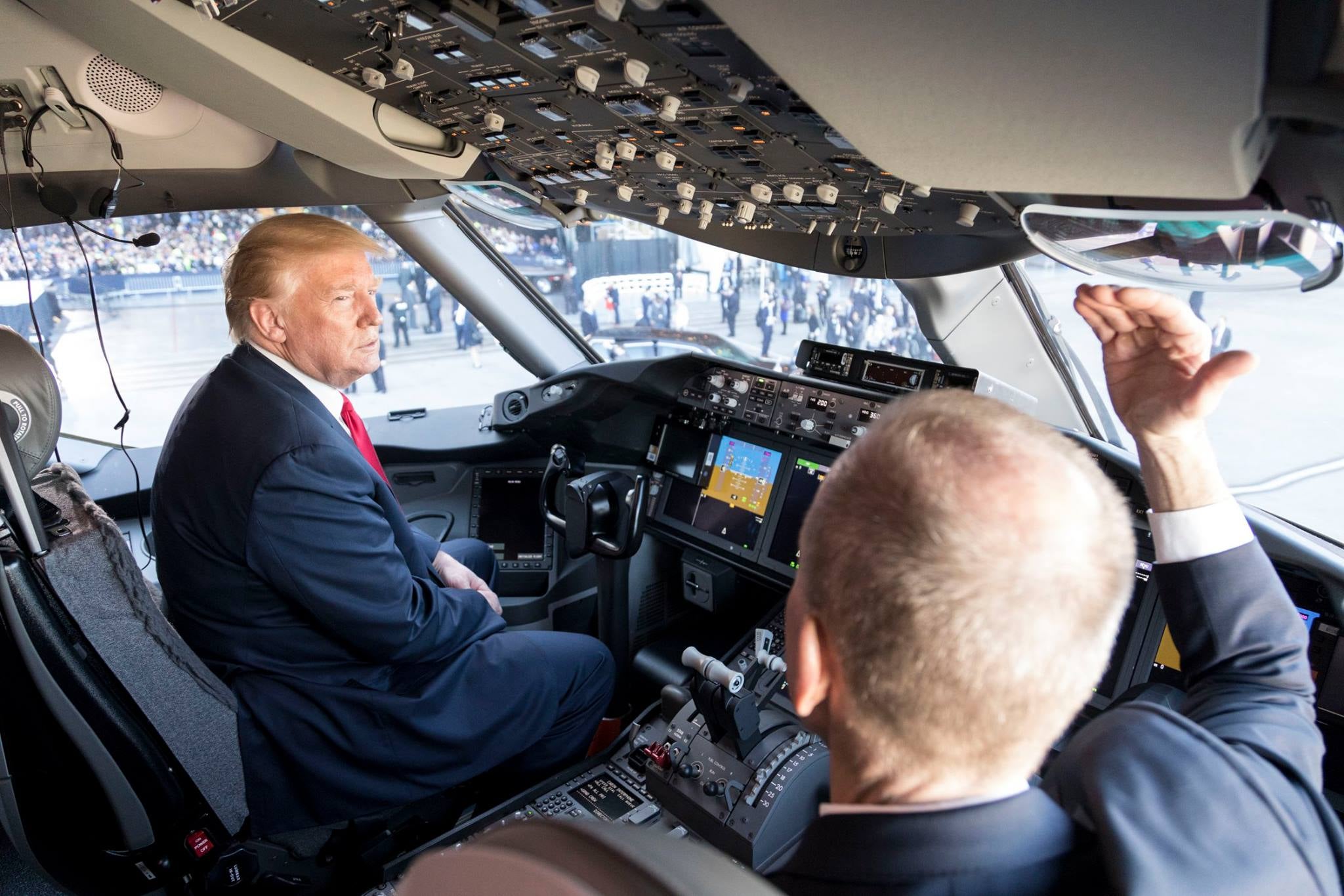 Trump Takes Credit for 2017 Being Commercial Aviation’s Safest Year