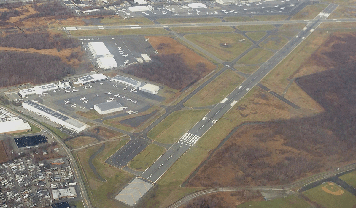 Teterboro’s Circling Approach to Runway 1 Can Be Tricky