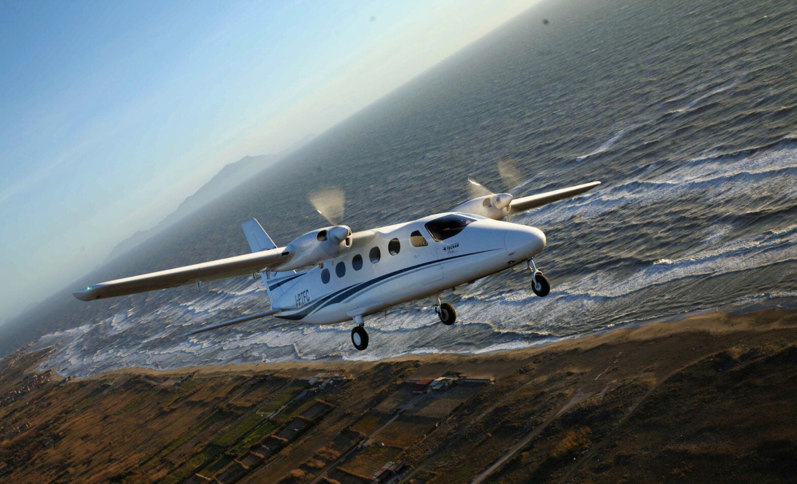 Cape Air Signs Contract for 100 Tecnam P2012s