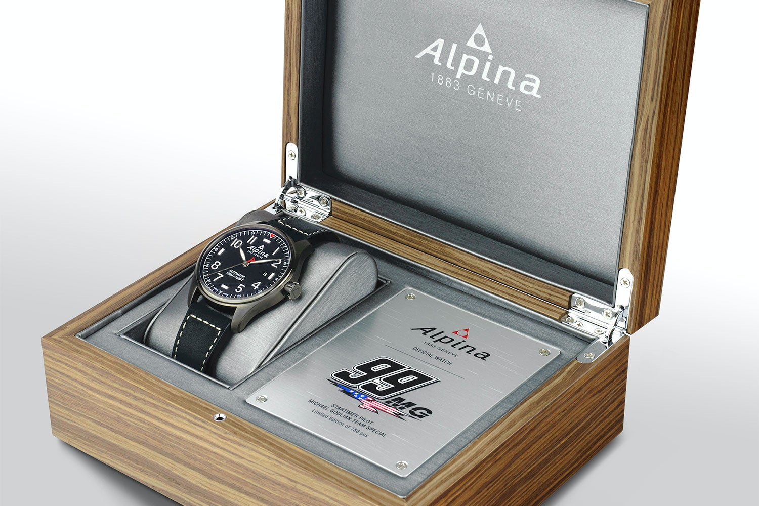 Alpina&#8217;s Startimer Pilot is Simple, Yet Elegant