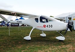Yuneec&#8217;s E430 Electric Airplane Has Up to 2.5 Hours&#8217; Endurance