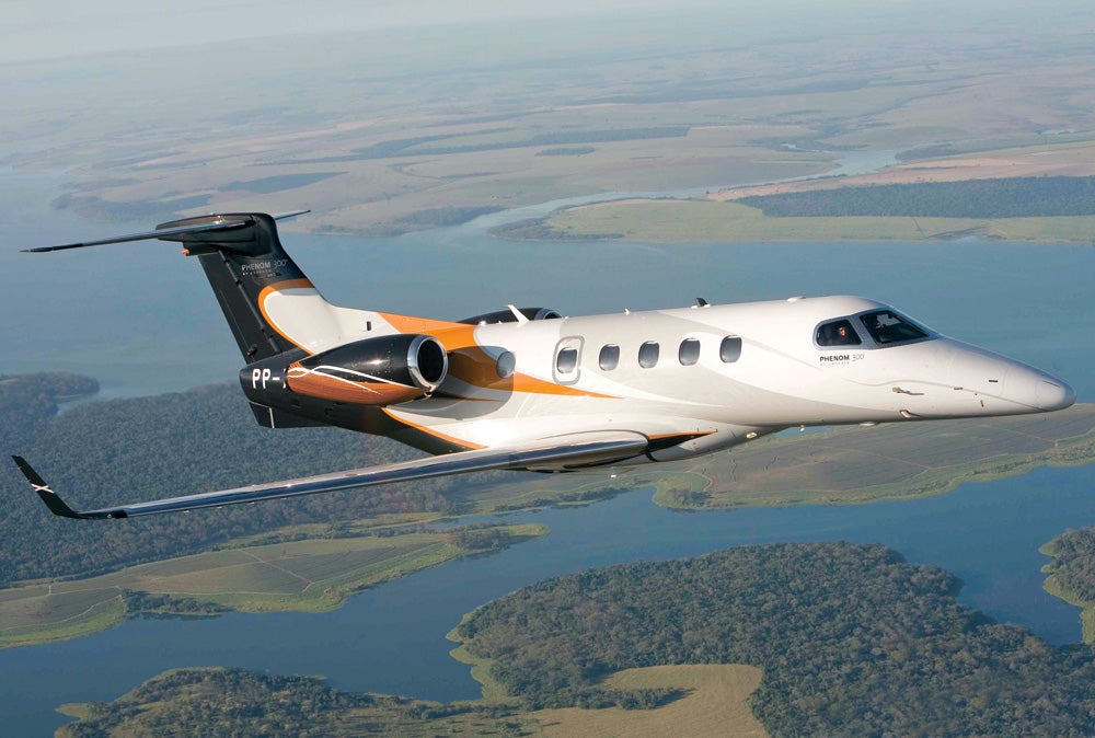NetJets Signs for Up to 125 Embraer Phenom 300s