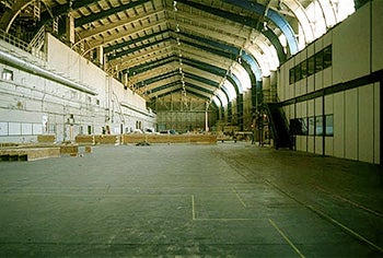 Google Eyeing Spruce Goose Hangar for New Offices