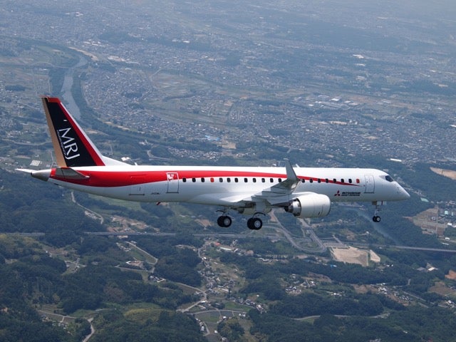 Mitsubishi’s Second Test Aircraft Takes Flight