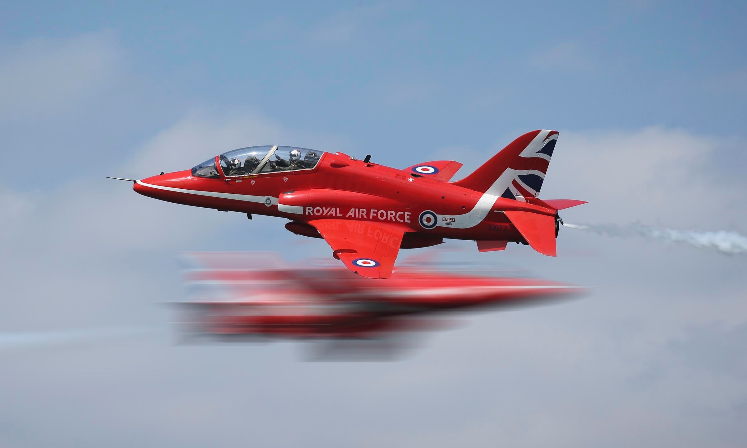 RAF Cancels Traditional Red Arrows Show at Farnborough