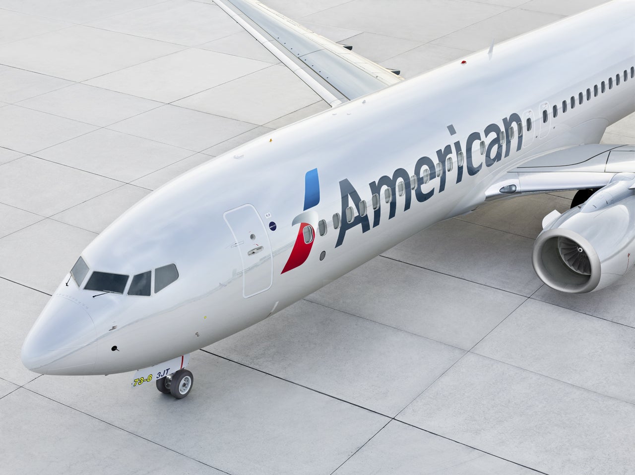 American Airlines Partners With Gates’ Group