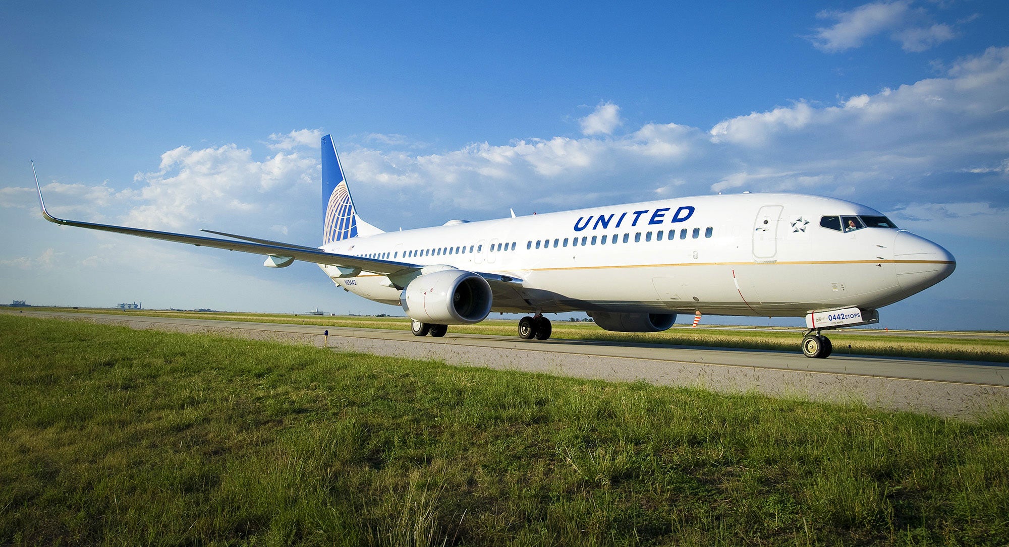 System Outage Forces United Airlines To Ground