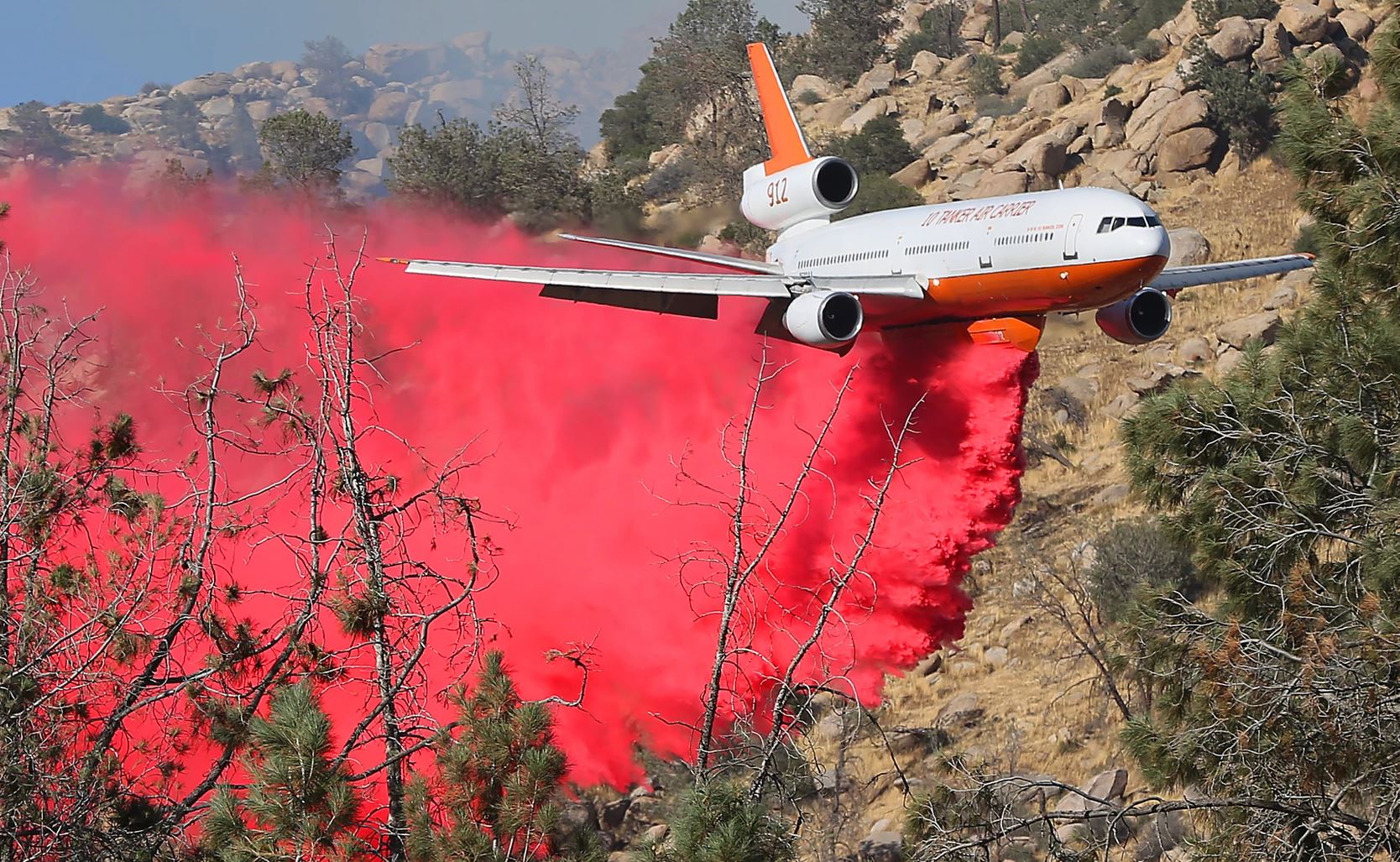 When Fire Attacks, DC-10 Tankers Storm to the Rescue