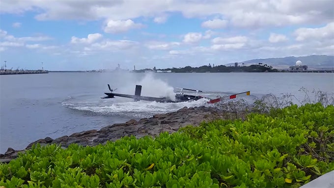 Video: Helicopter crashes in Pearl Harbor