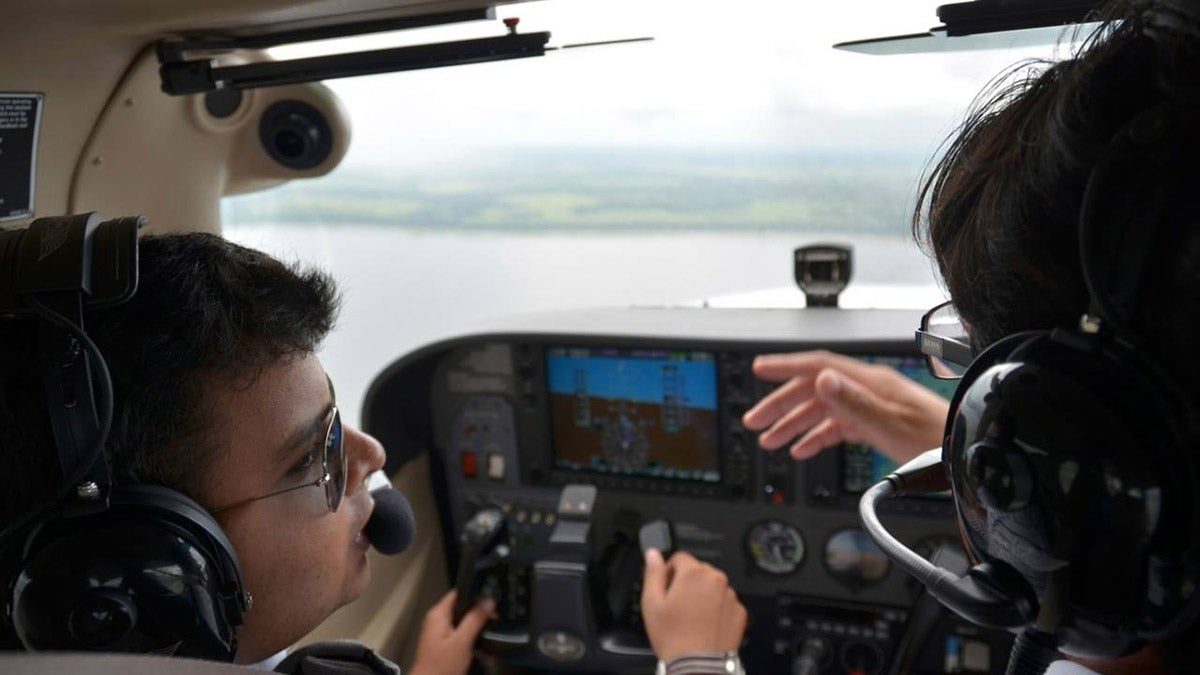 AOPA’s Air Safety Institute Launches Focused Flight Review Program
