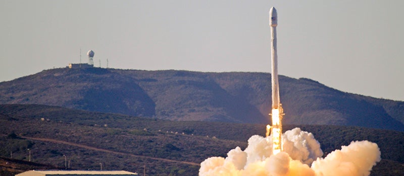 Air Force Certifies SpaceX as Space Launch Provider