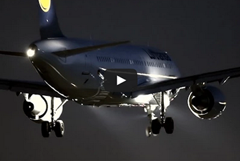 Video: Challenging Crosswinds Captured at Night