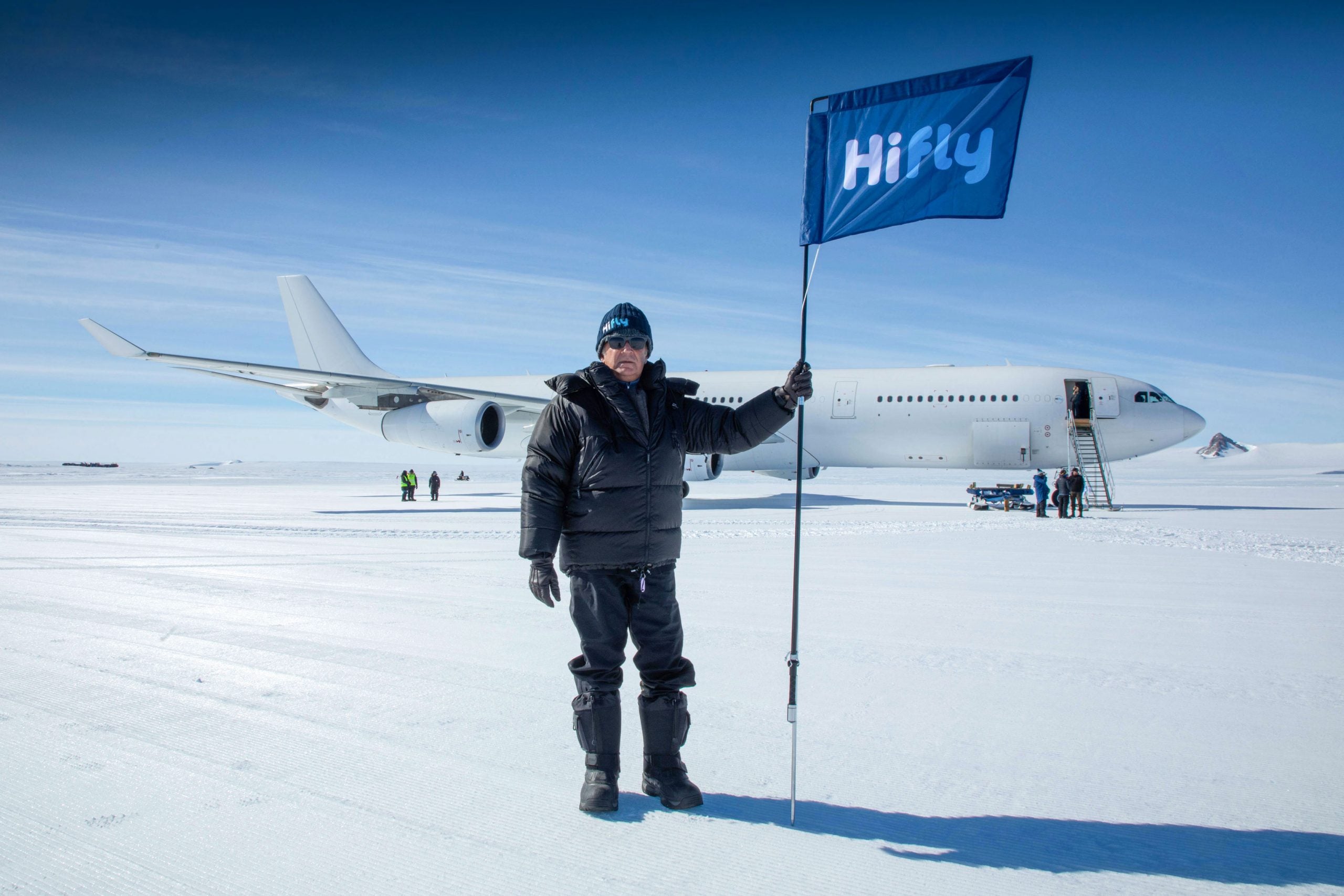 Airbus A340 Pilot Makes History in Antarctica