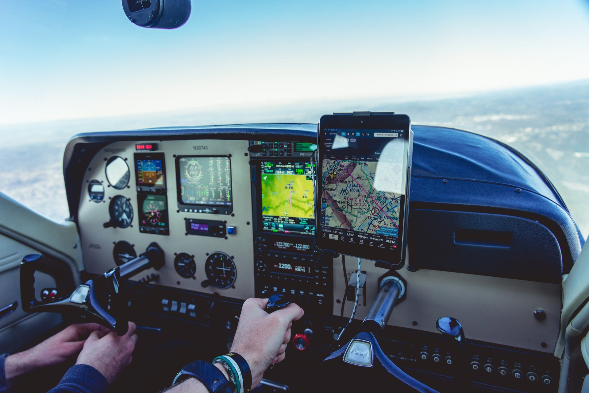 What Pilots Need to Know about Retrofit Avionics
