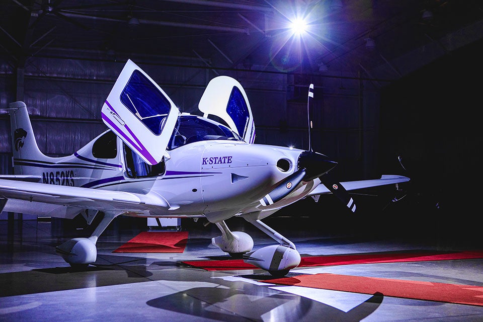 Cirrus Aircraft Delivers First Training Aircraft to K-State Salina