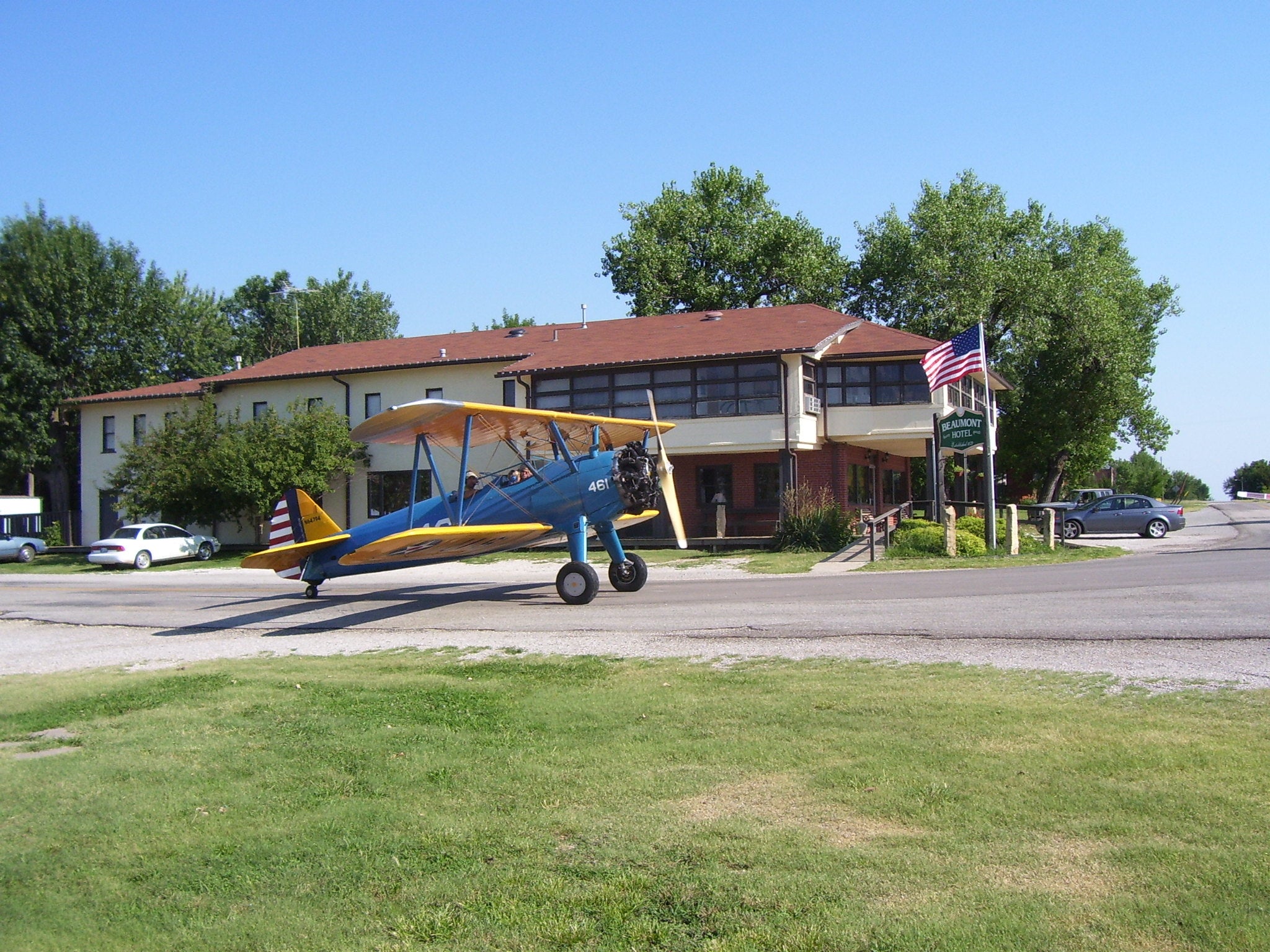Historic Kansas Aviation Spot Holds Special Meaning for its Owner