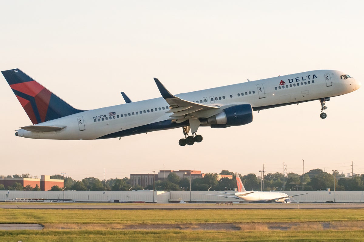Delta Records First Full-Year Profit in Two Years