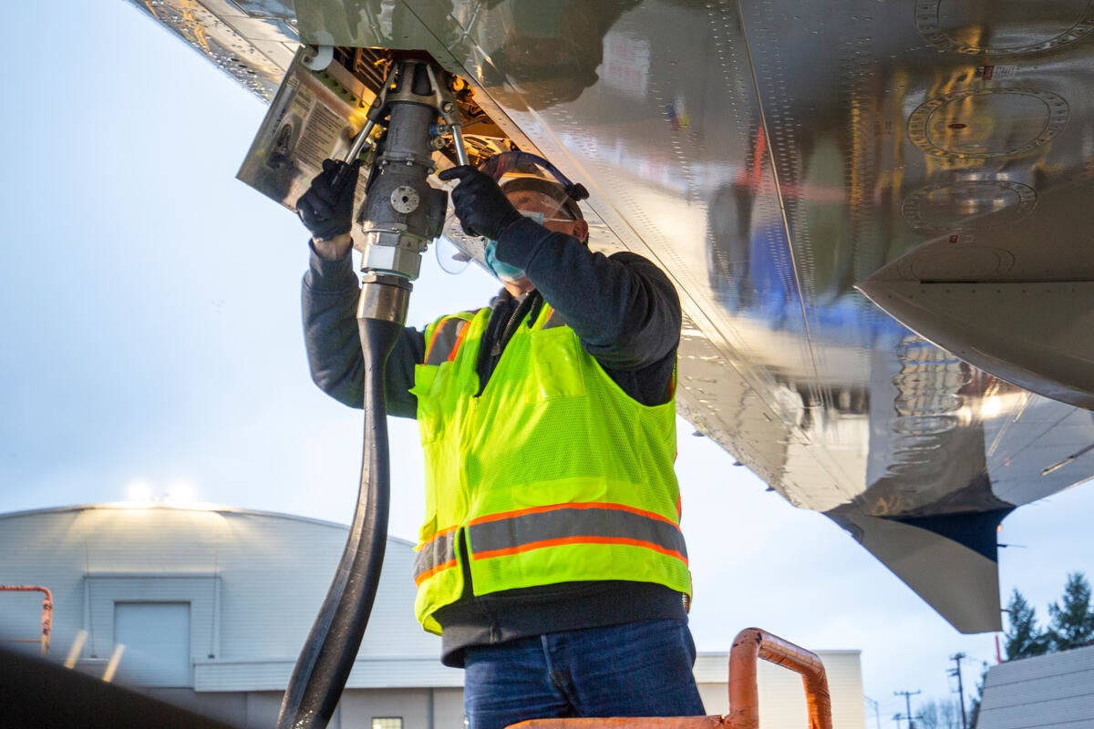 Boeing Purchases 2 Million Gallons of Sustainable Aviation Fuel