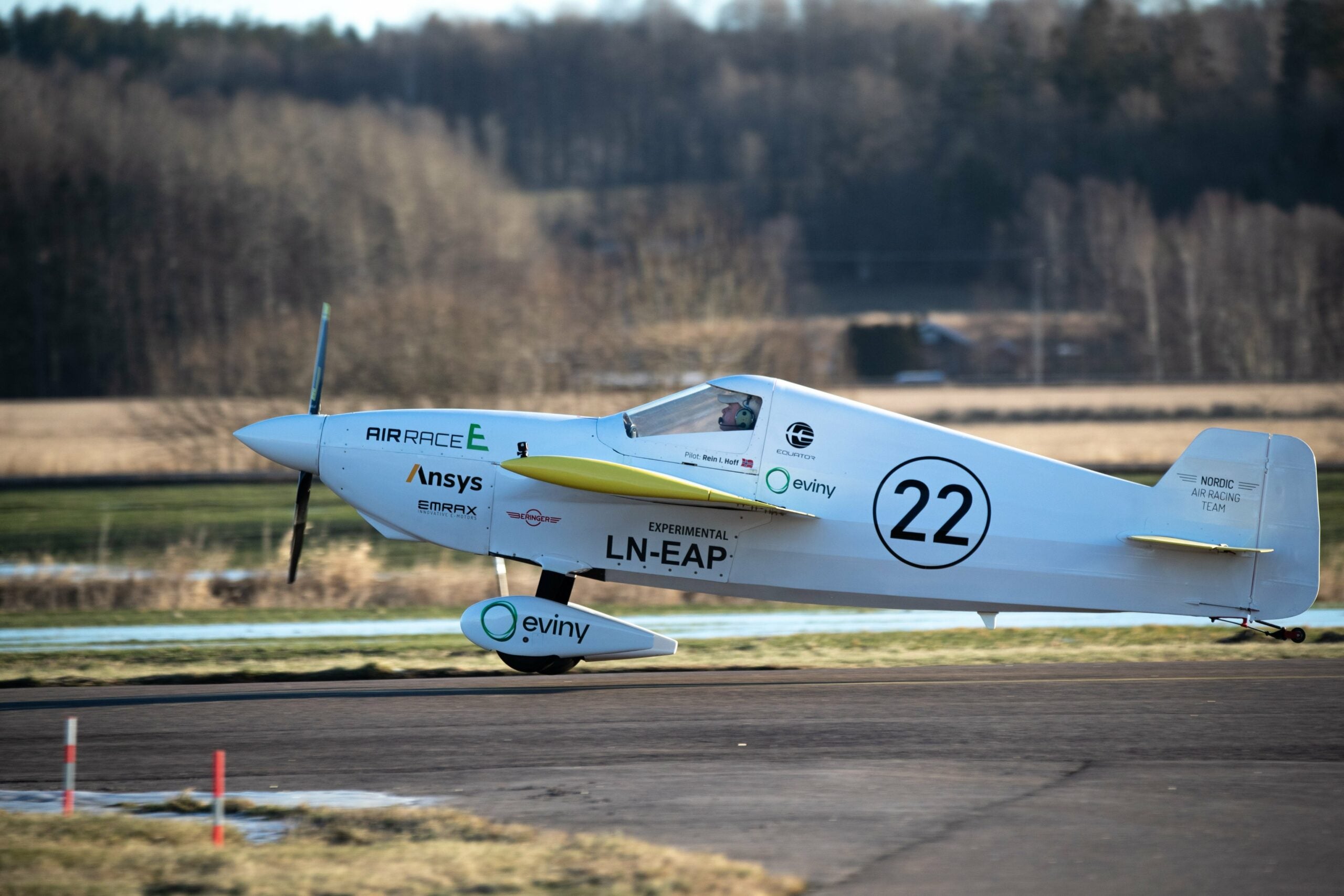 Watch the First Flight of a Piloted Electric Race Airplane