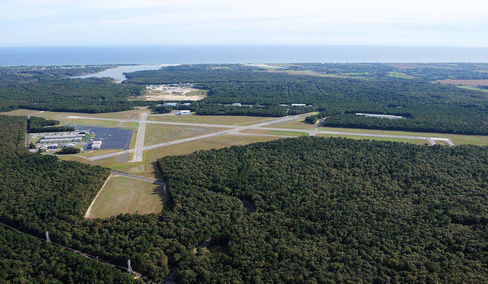 FAA Approves Plan to Switch East Hampton Airport to Private Use