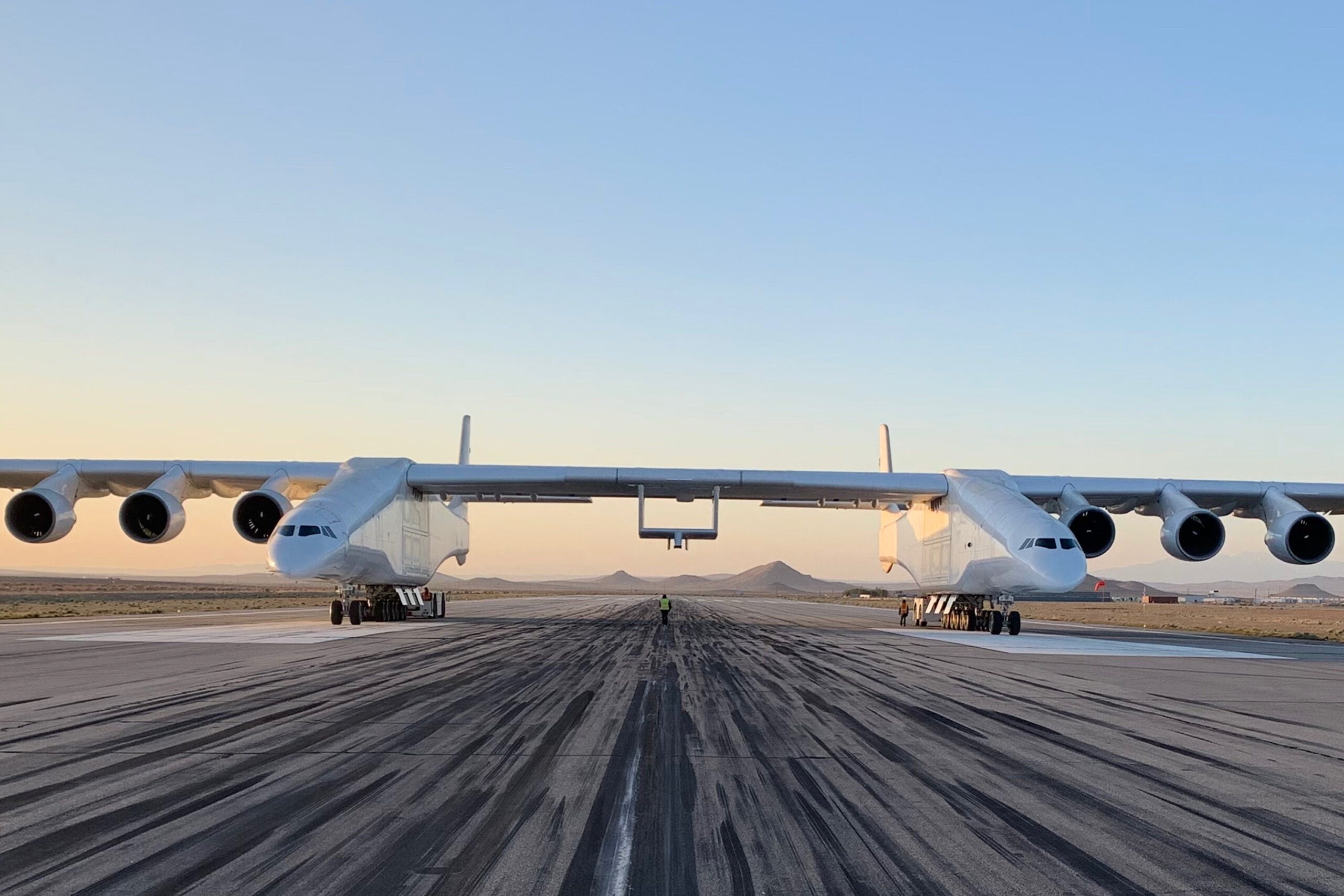Stratolaunch, U.S. Air Force Research Lab Announce Contract