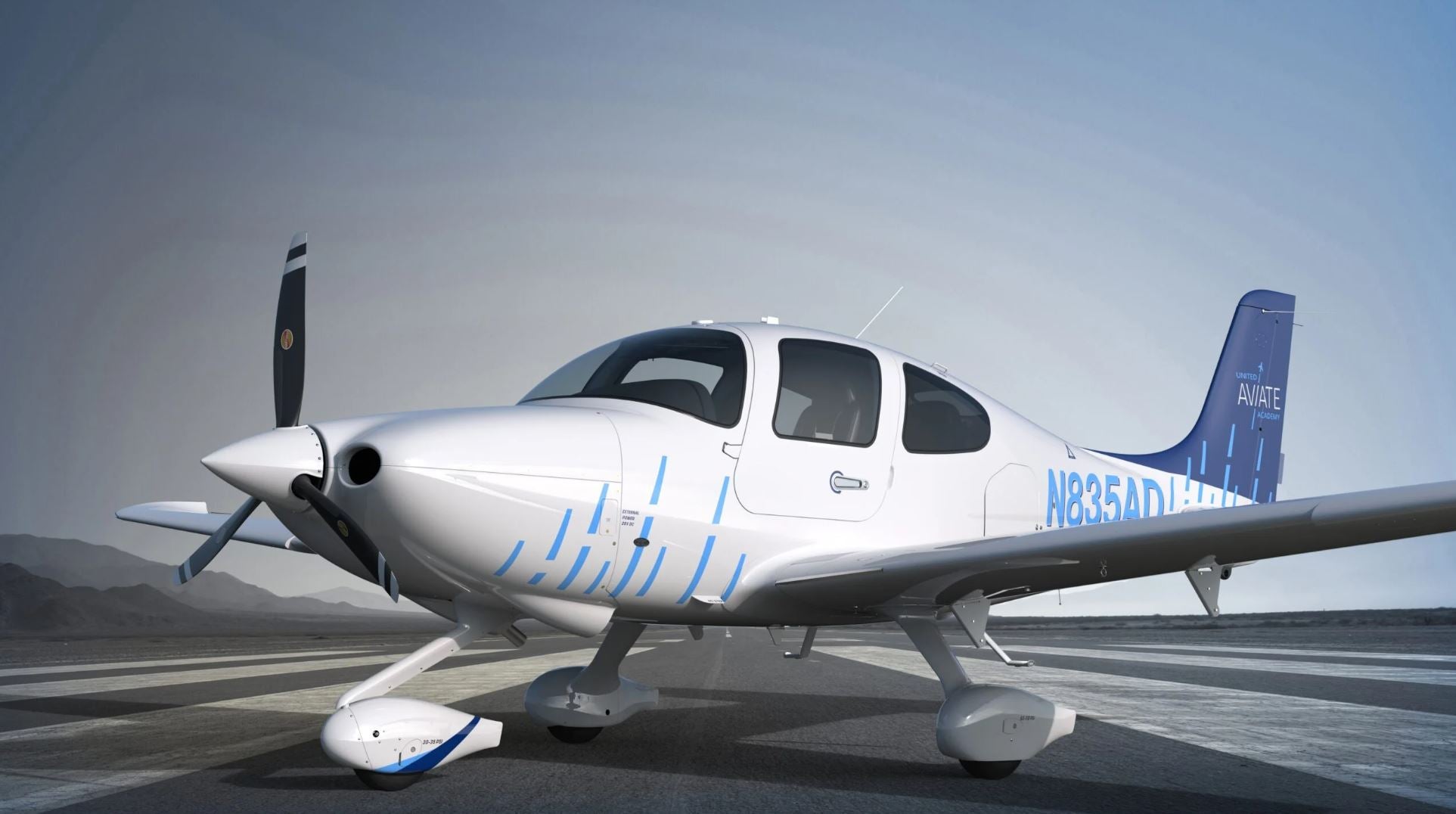 Cirrus Aircraft Delivers the First of 25 TRAC20s to United Aviate Academy