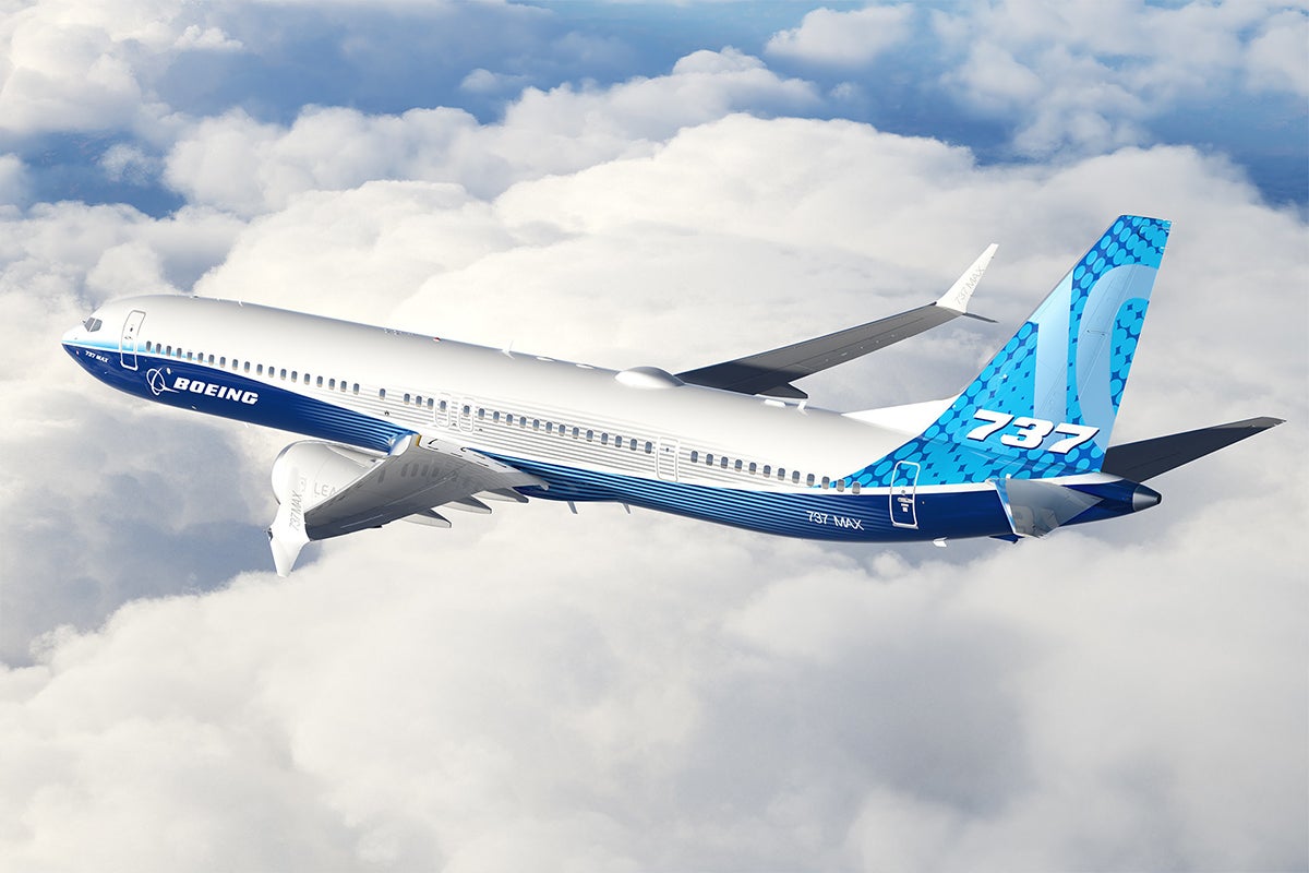 Report: Boeing CEO Isn’t Ruling Out Canceling 737-10