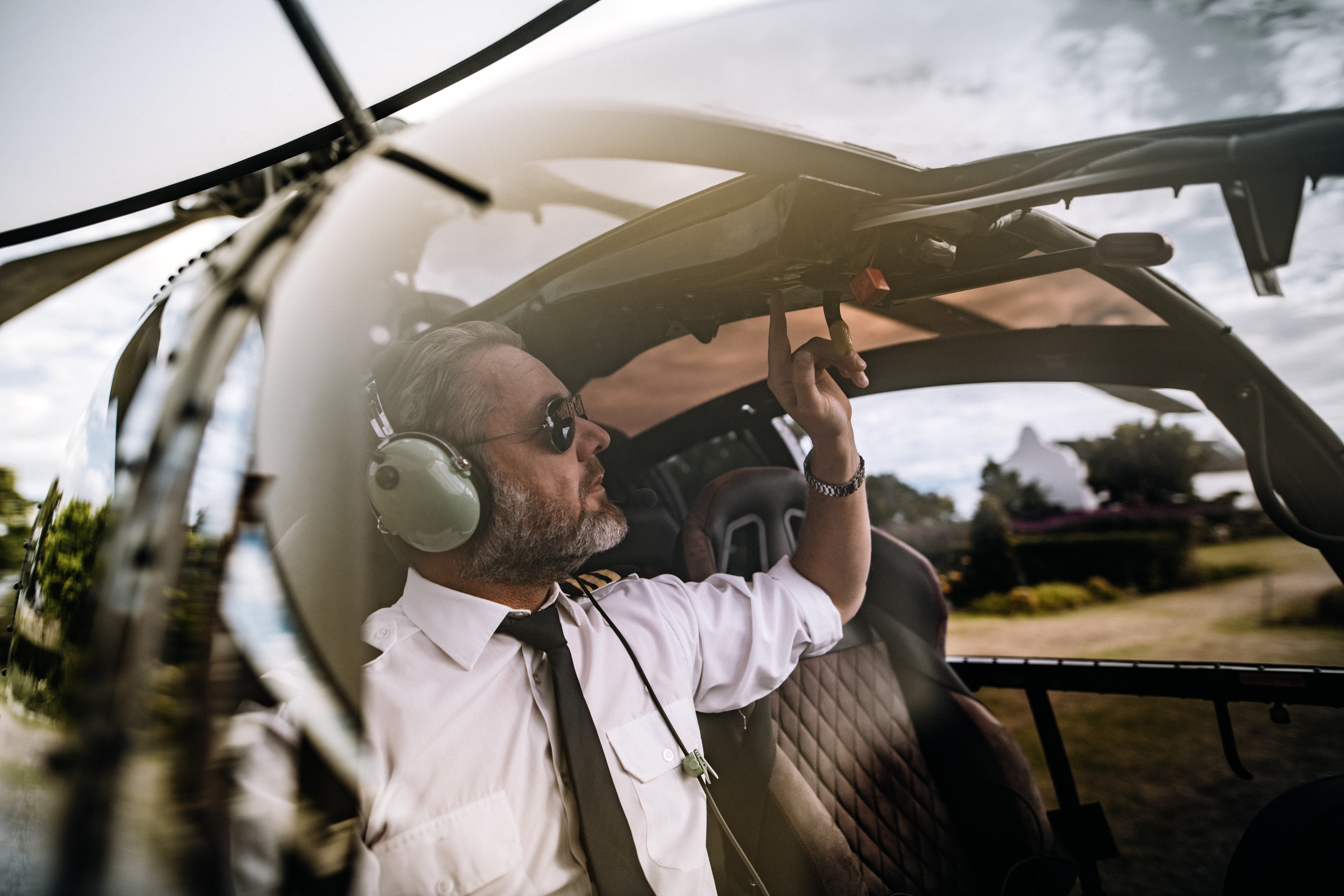 Best Helicopter Pilot Jobs in Texas