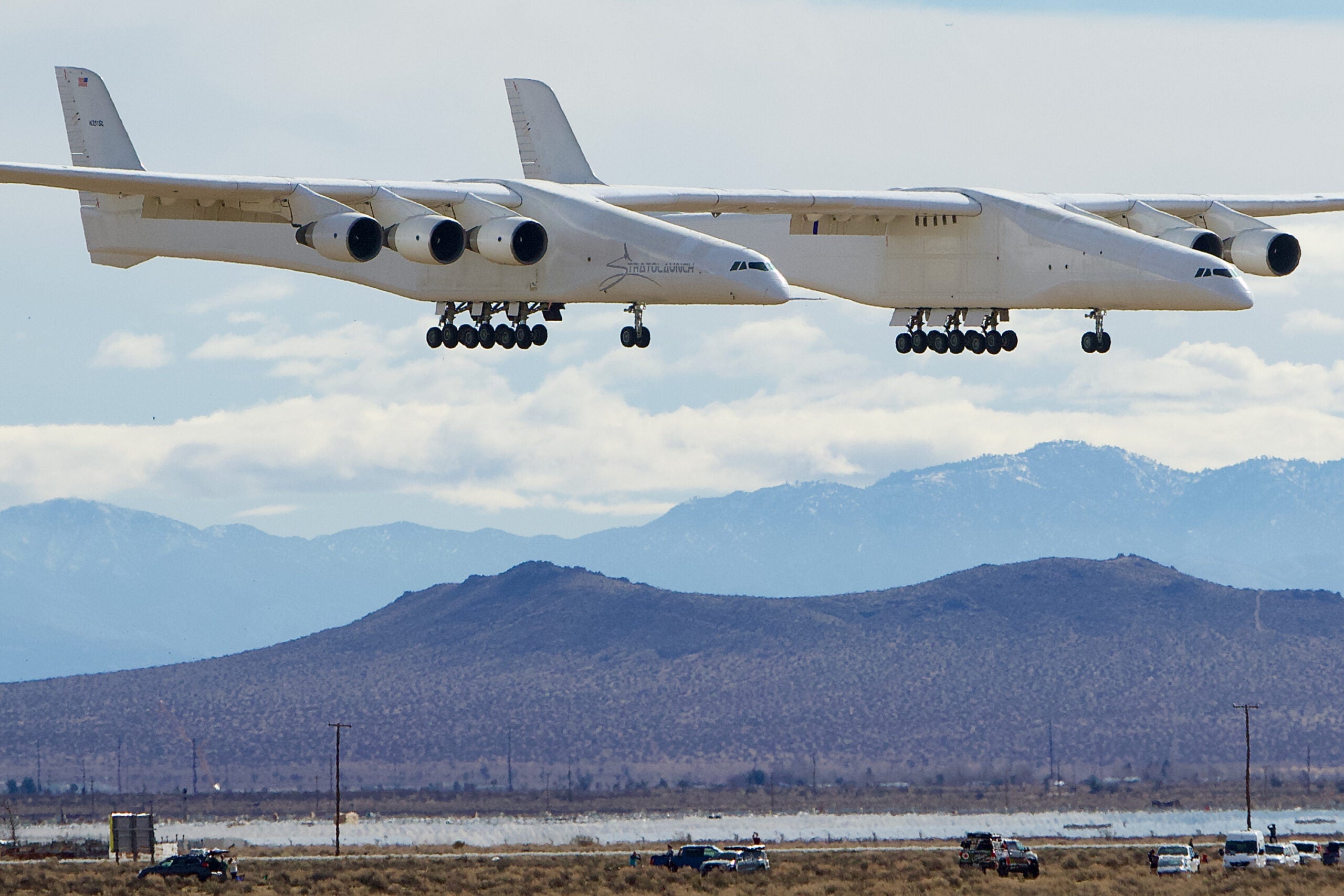 World&#8217;s Largest Airplane Makes Talon-A Test Vehicle Flight