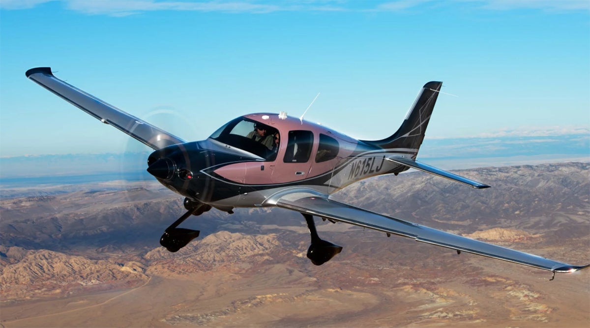 Cirrus Aircraft Engineer Killed in Accident