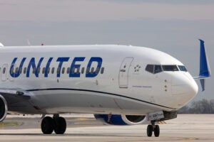 United Airlines Invests in Algae-Based SAF Producer