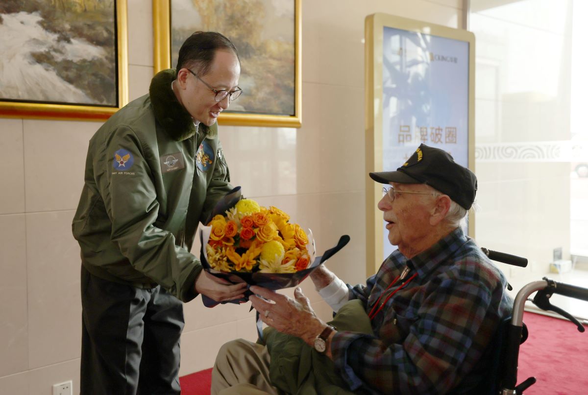 China Honors 2 &#8216;Flying Tigers&#8217; Veterans