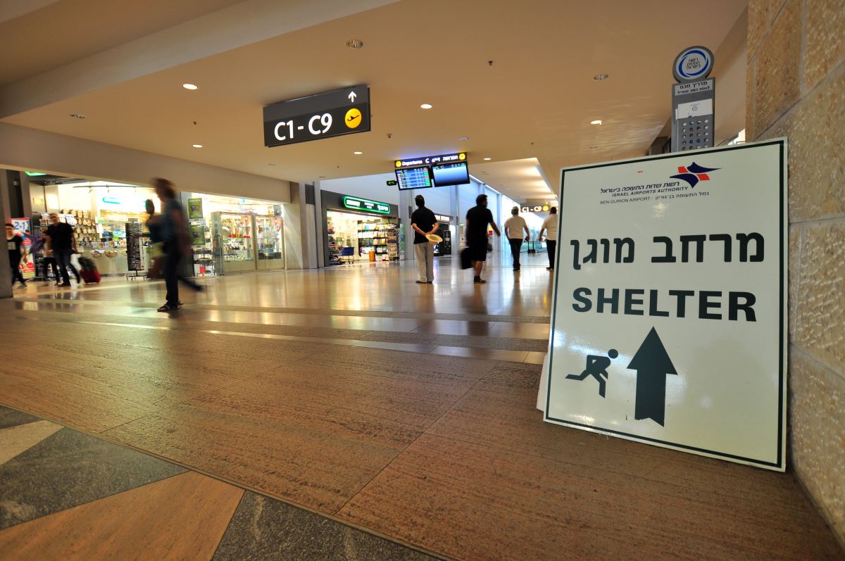 Carriers Scuttle Flights to Israel as FAA Tells Pilots to &#8216;Exercise Caution&#8217;