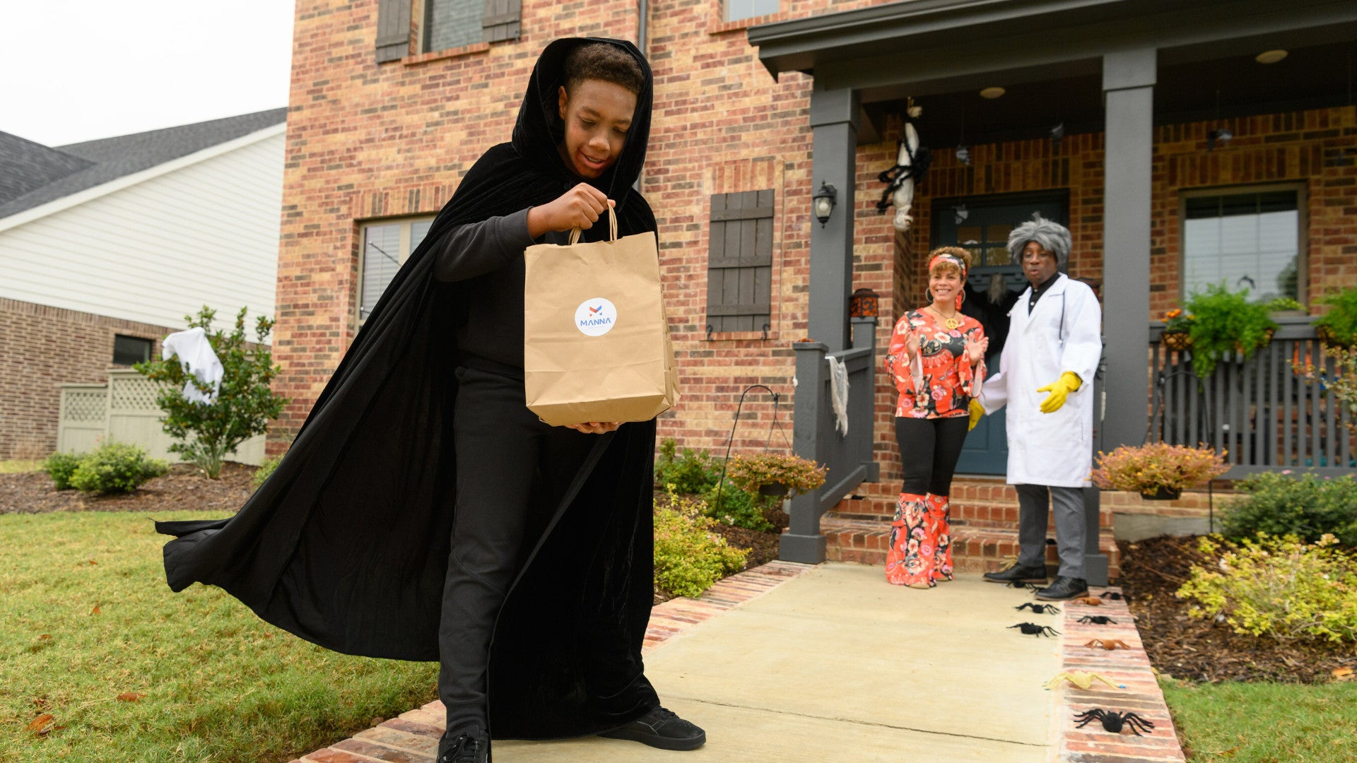 Manna Drone Delivery Launches in U.S. with Texas Trick-or-Treaters