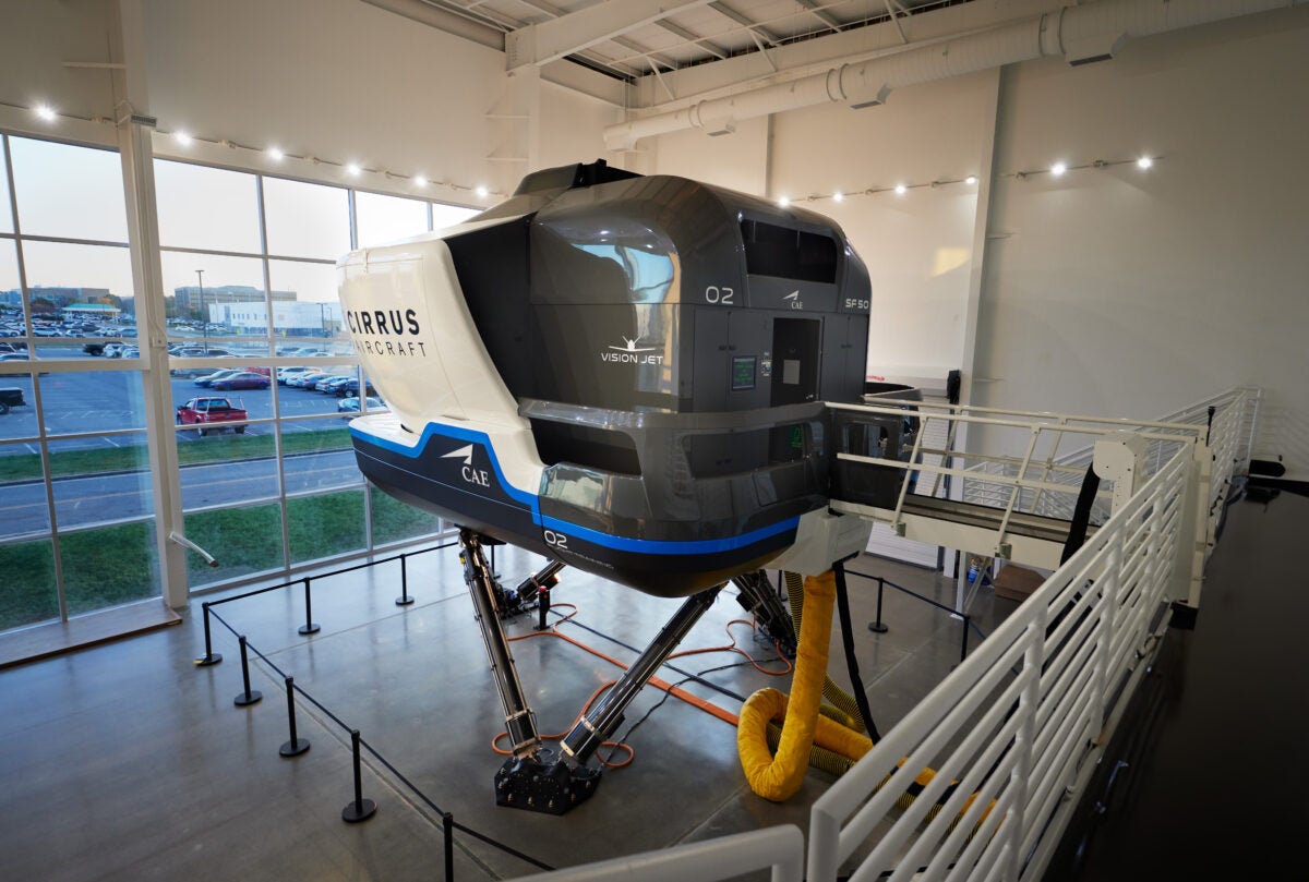 Cirrus Adds Second Vision Jet Simulator