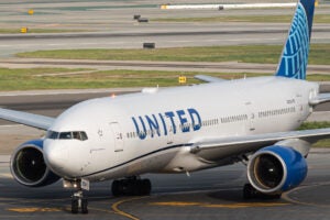 United Doubles Down on Pilot Hiring, Sets New Record