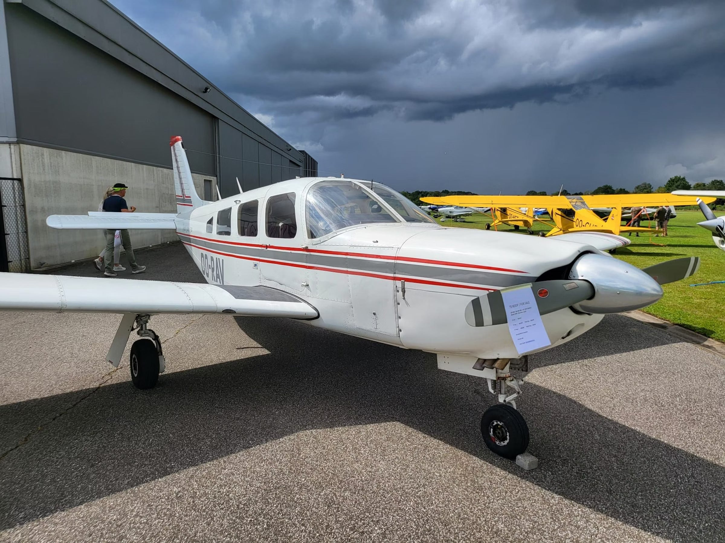 This 1976 Piper PA-32R-300 Lance Is Spacious, Passenger-Friendly