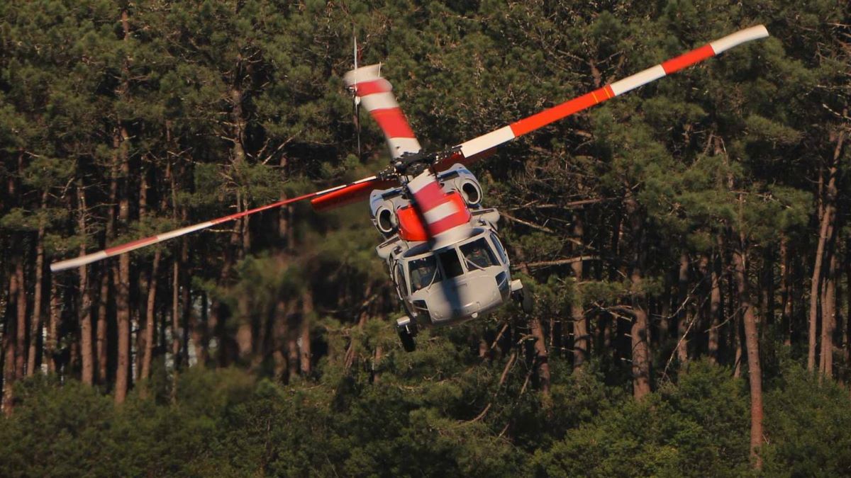 Portuguese Air Force Firefighting UH-60 Makes Inaugural Flight 