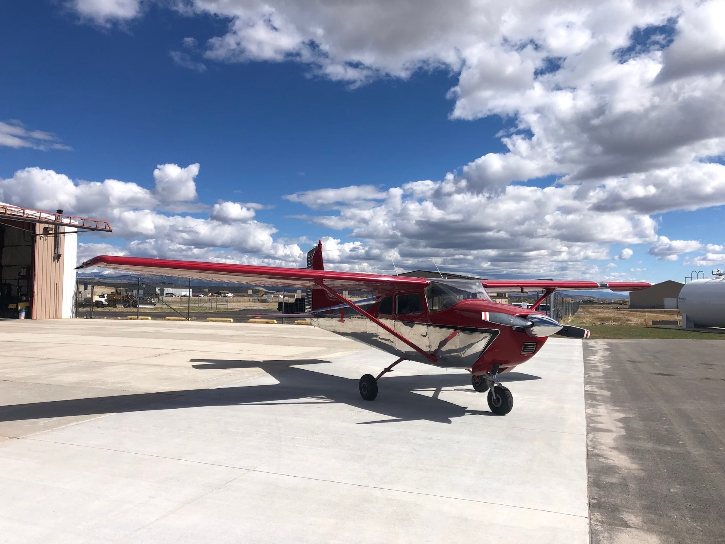 This 1958 Cessna 182B Skylane Is a Handsome, Straight-Tail ‘AircraftForSale’ Top Pick