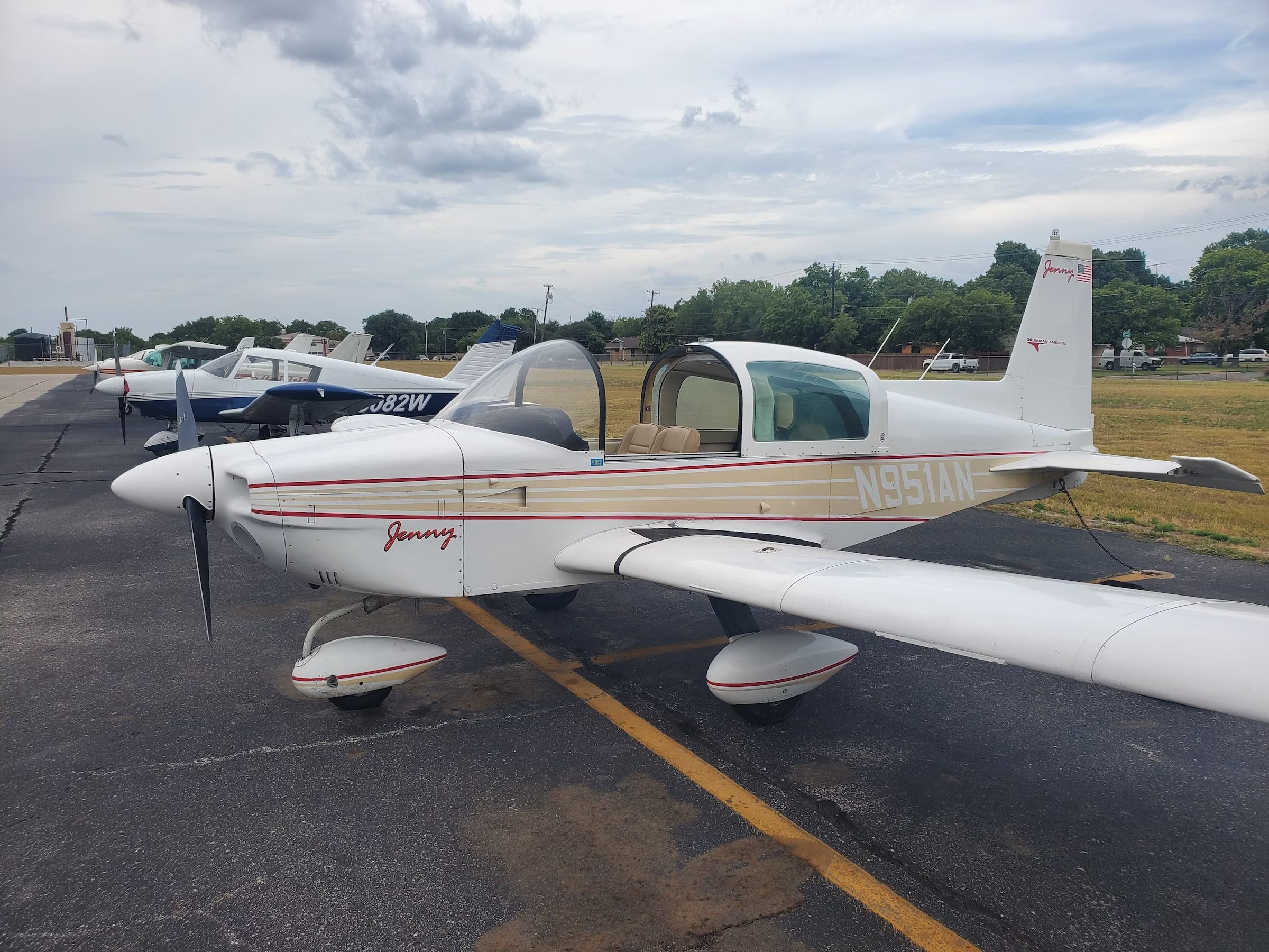 This 1974 Grumman American AA-5 Traveler Is a Compact, Fast, and Efficient ‘AircraftForSale’ Top