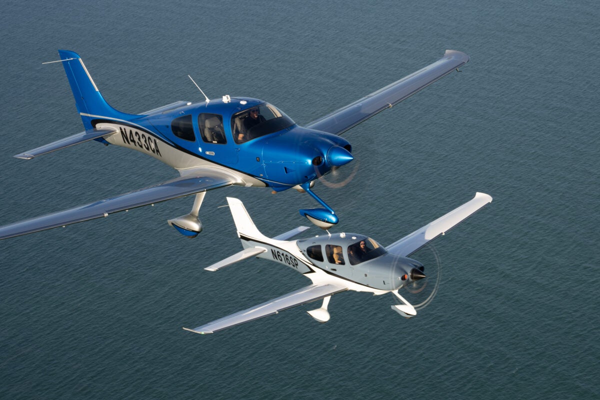 The Big Reveal: Cirrus Shows Off the SR G7