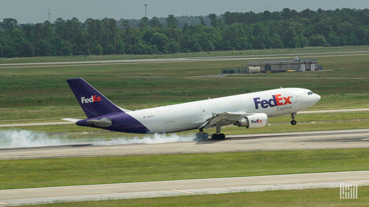 FedEx Pilots Take Harder Line as Contract Dispute Drags