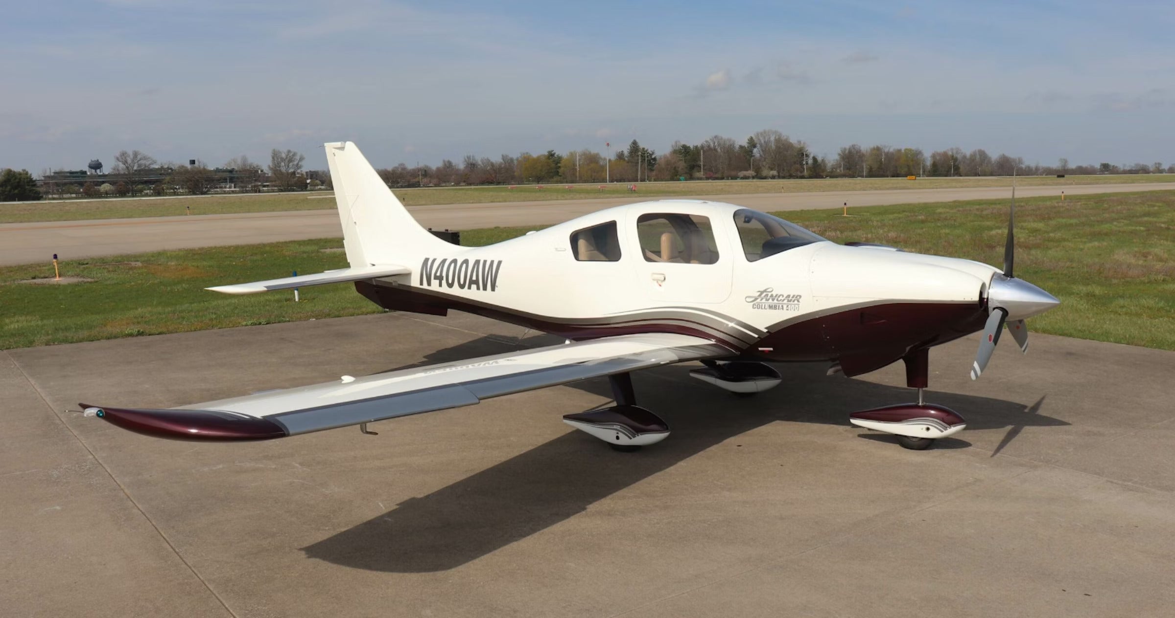 This 2004 Lancair Columbia 400 Is an Innovative ‘AircraftForSale’ Top Pick