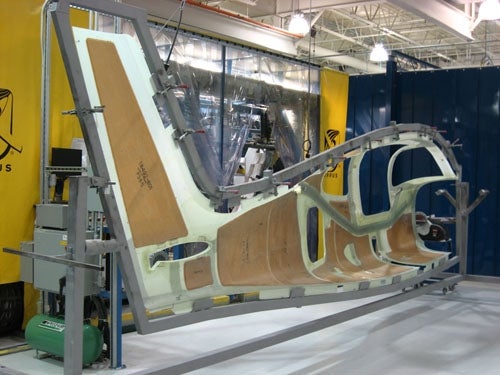 cirrus factory tour017.jpg