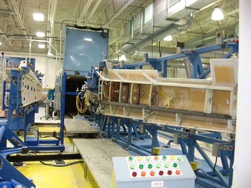 cirrus factory tour032.jpg