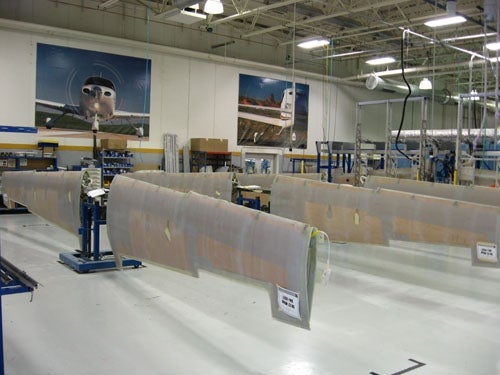 cirrus factory tour037.jpg